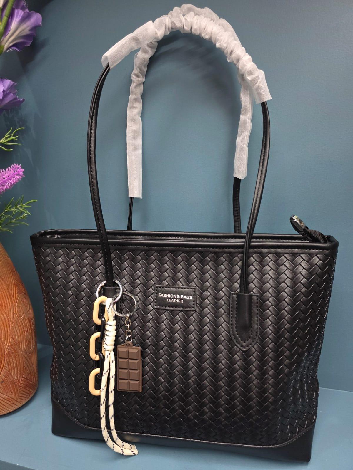 Fashion & Bag Brand Luxurious Shoulder Bag (15.5" x 10")