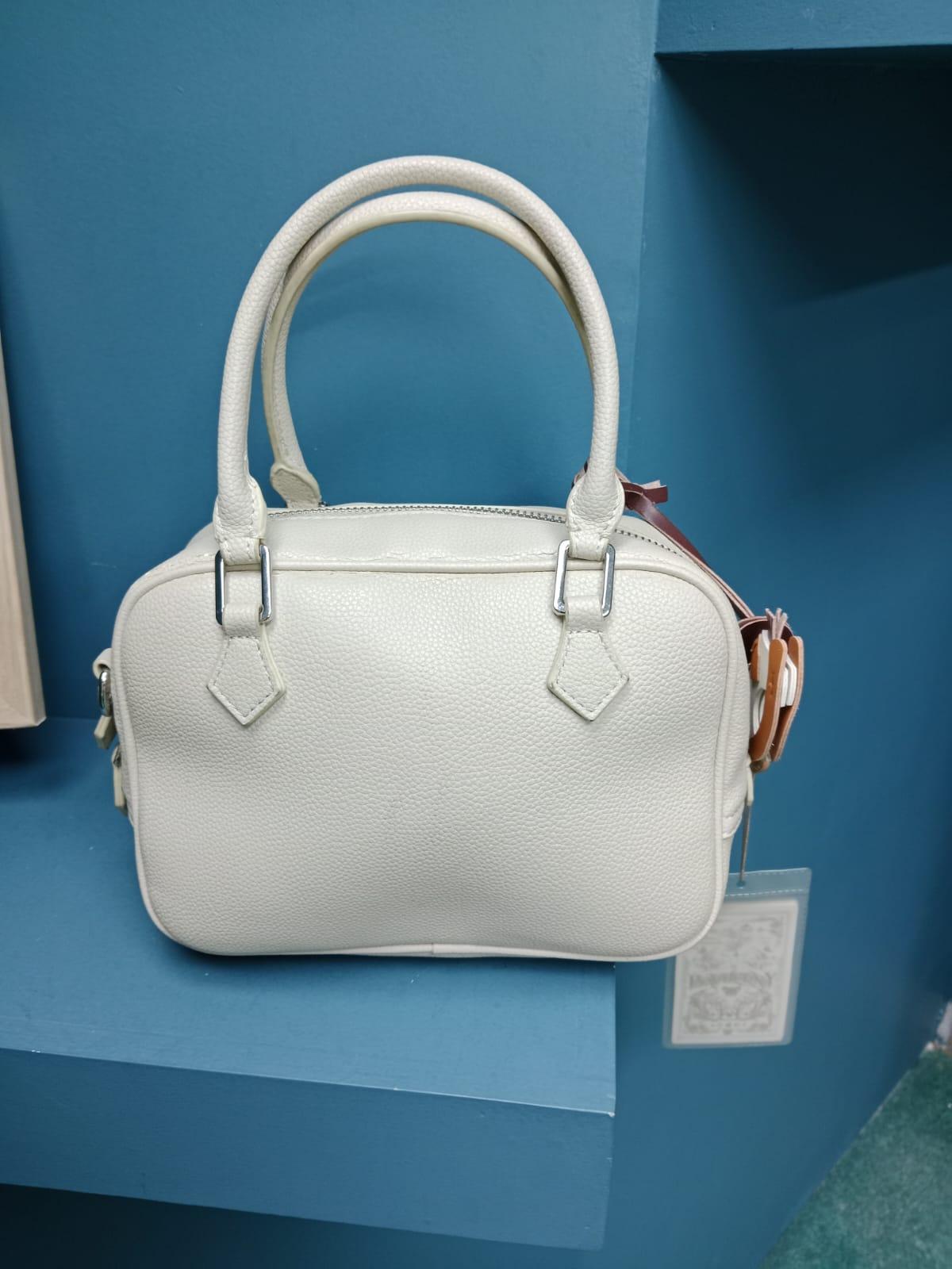 BAVUERNY BRAND luxurious Hand bag