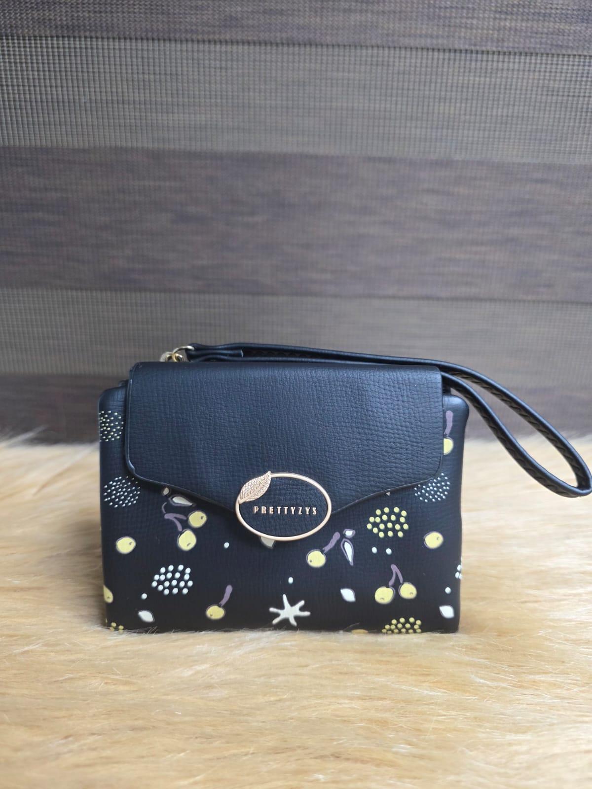 Prettyzys Premium Leather Hand Pats Bag 